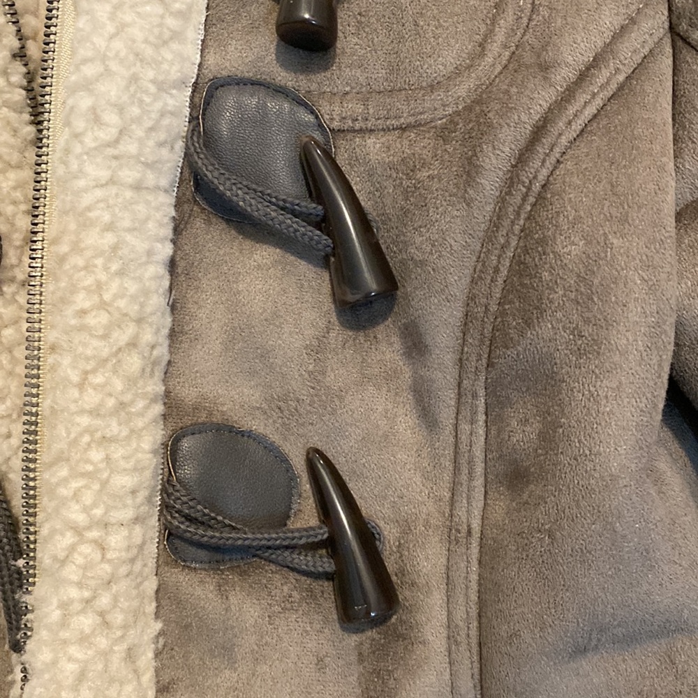 Delia’s Jacket - image 3